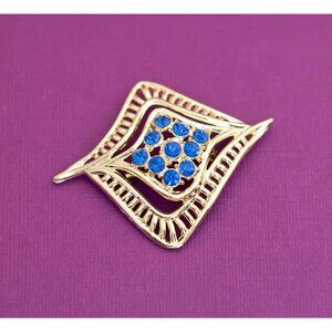 Vintage Victorian Blue Rhinestone Gold Tone Brooch - Q7